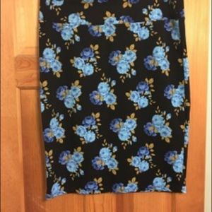 Lularoe Cassie skirt