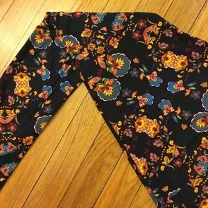 Floral OS Leggings