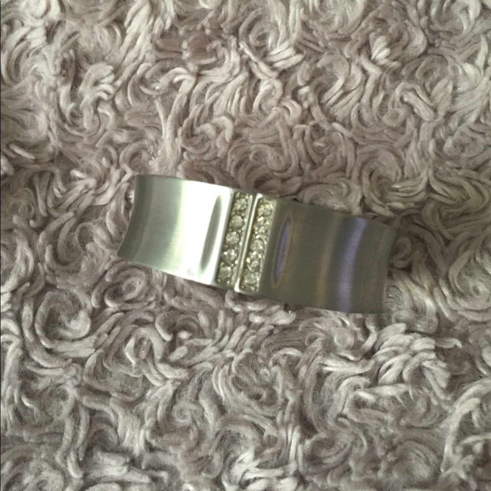 Silver tone bracelet