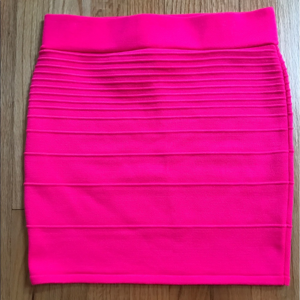 Bodycon bright pink skirt 🎀