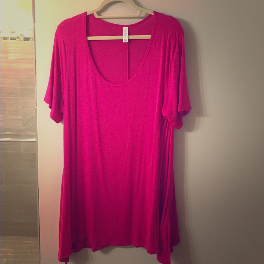 LuLaRoe Perfect T