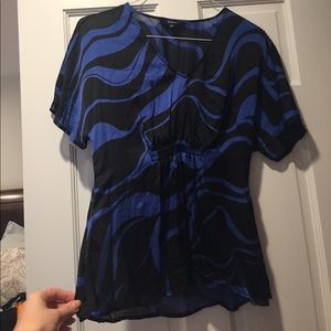 Blue and black express top