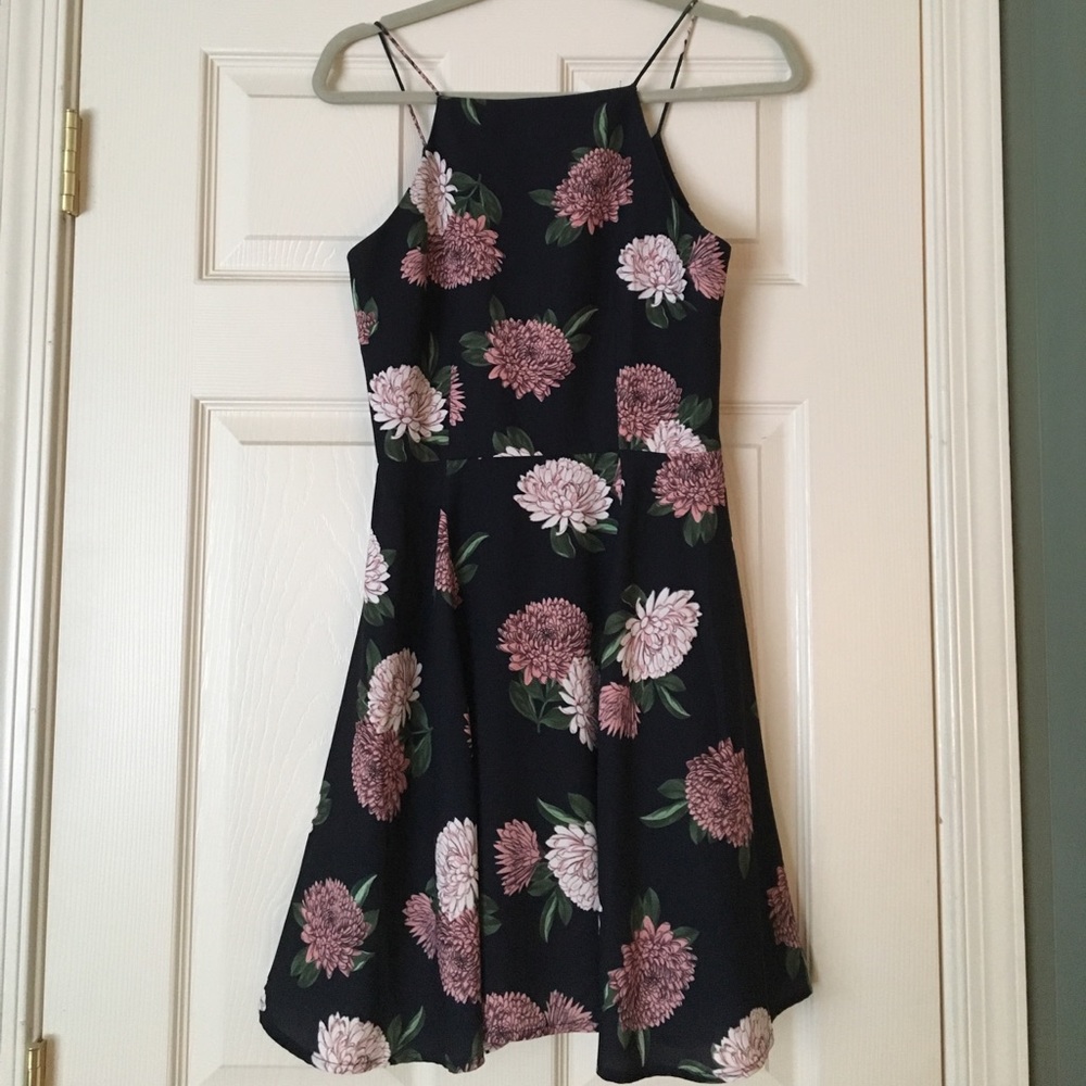 SALE 🌸KEEPSAKE Flower Dress🌸