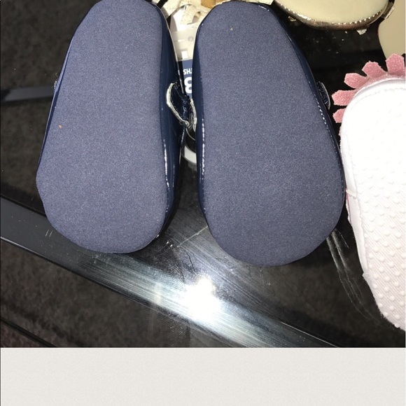 Baby shoes - Picture 4 of 4