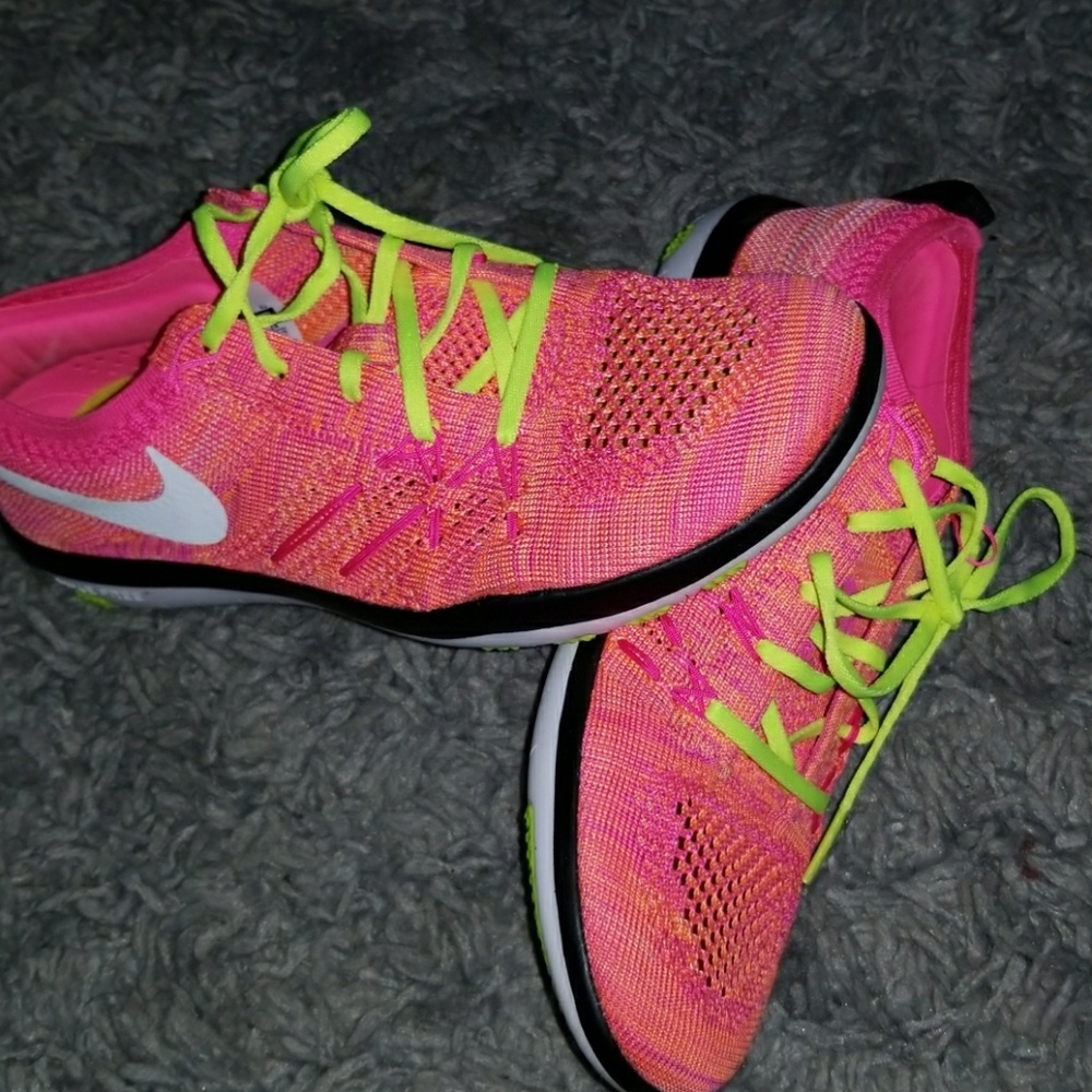 NIKE focus flyknit