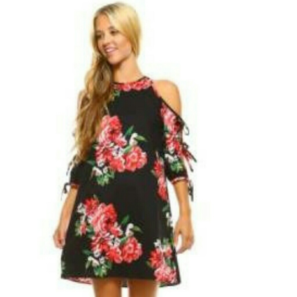 ❤️CLOSING SALE❤️ Black cold shoulder  Midi Dress