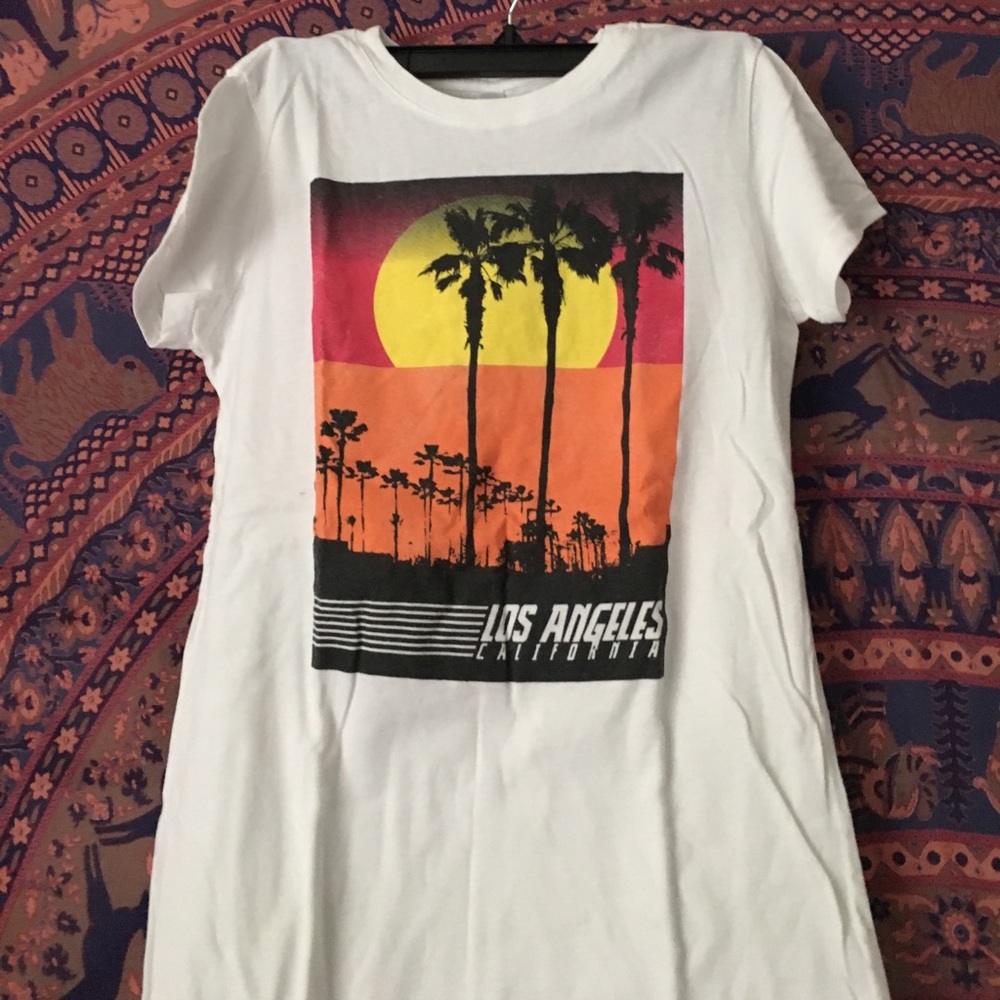 LA Tee