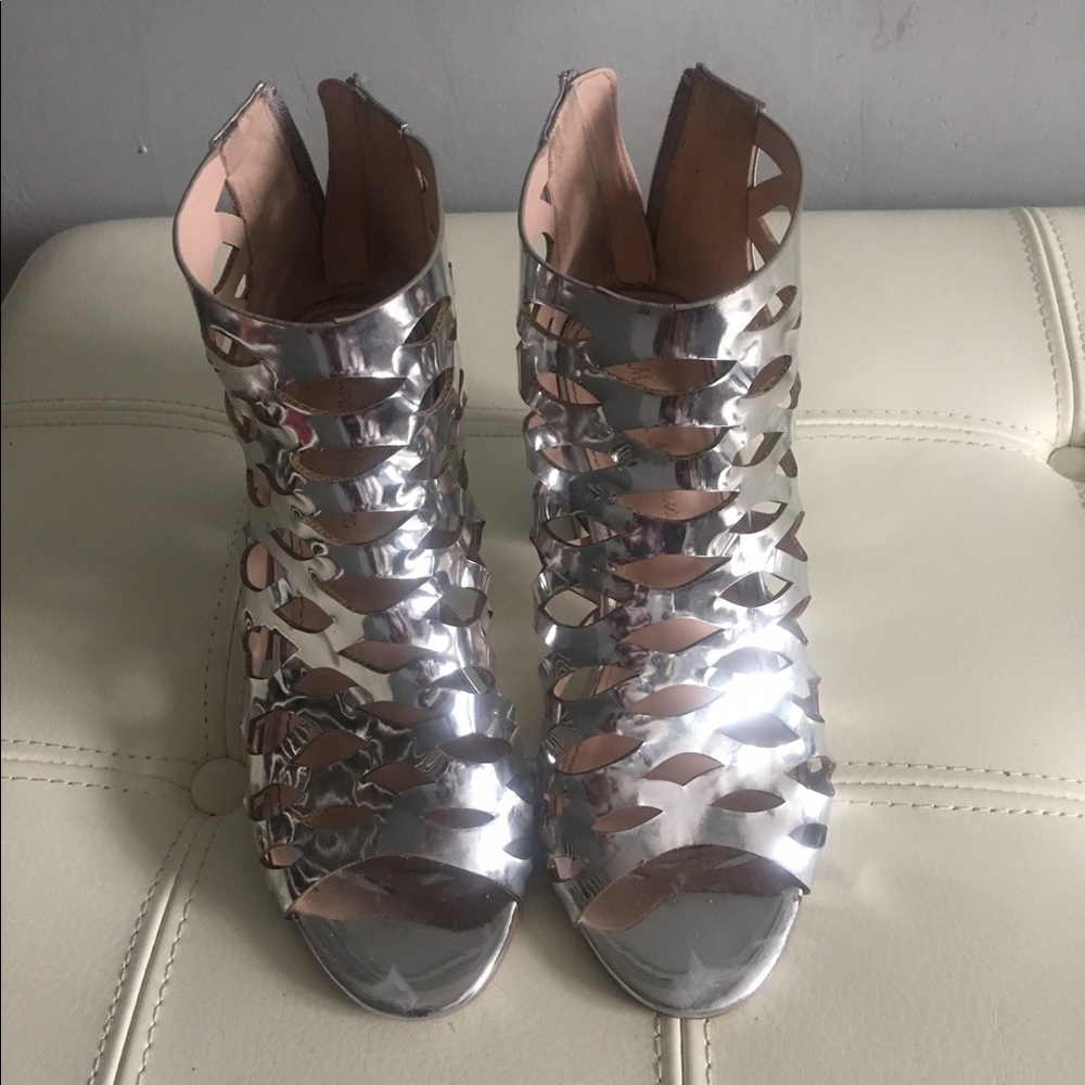 Mark & Maddux Gladiator Cage Sandals Block Heel