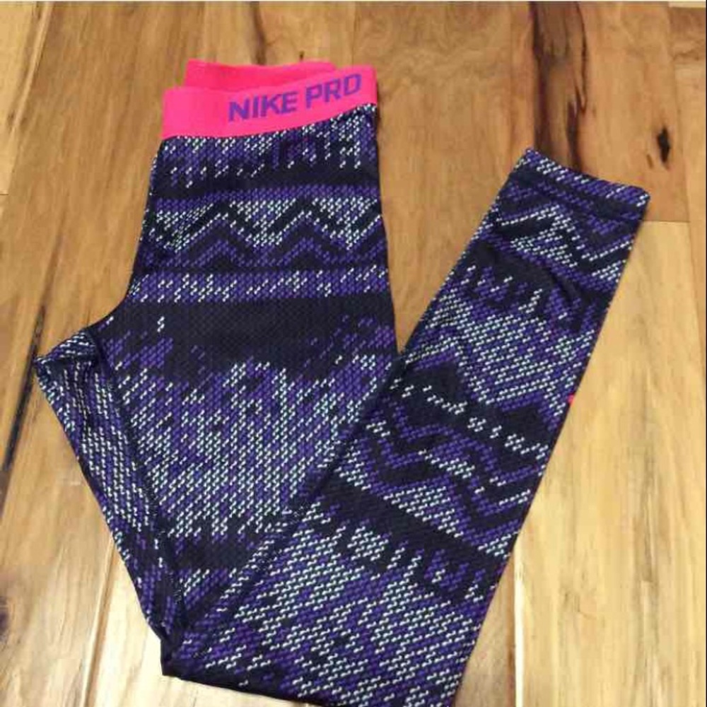 Nike Pro leggings
