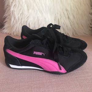 PUMA Sneakers
