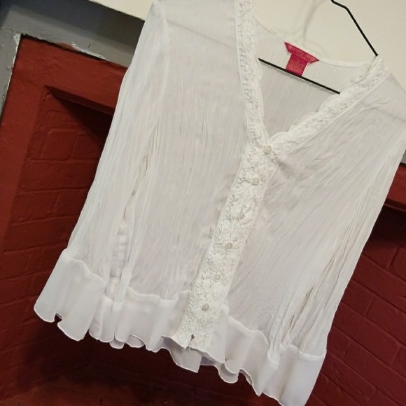 Delicate crepe blouse with bell sleeves in petite - Picture 1 of 2