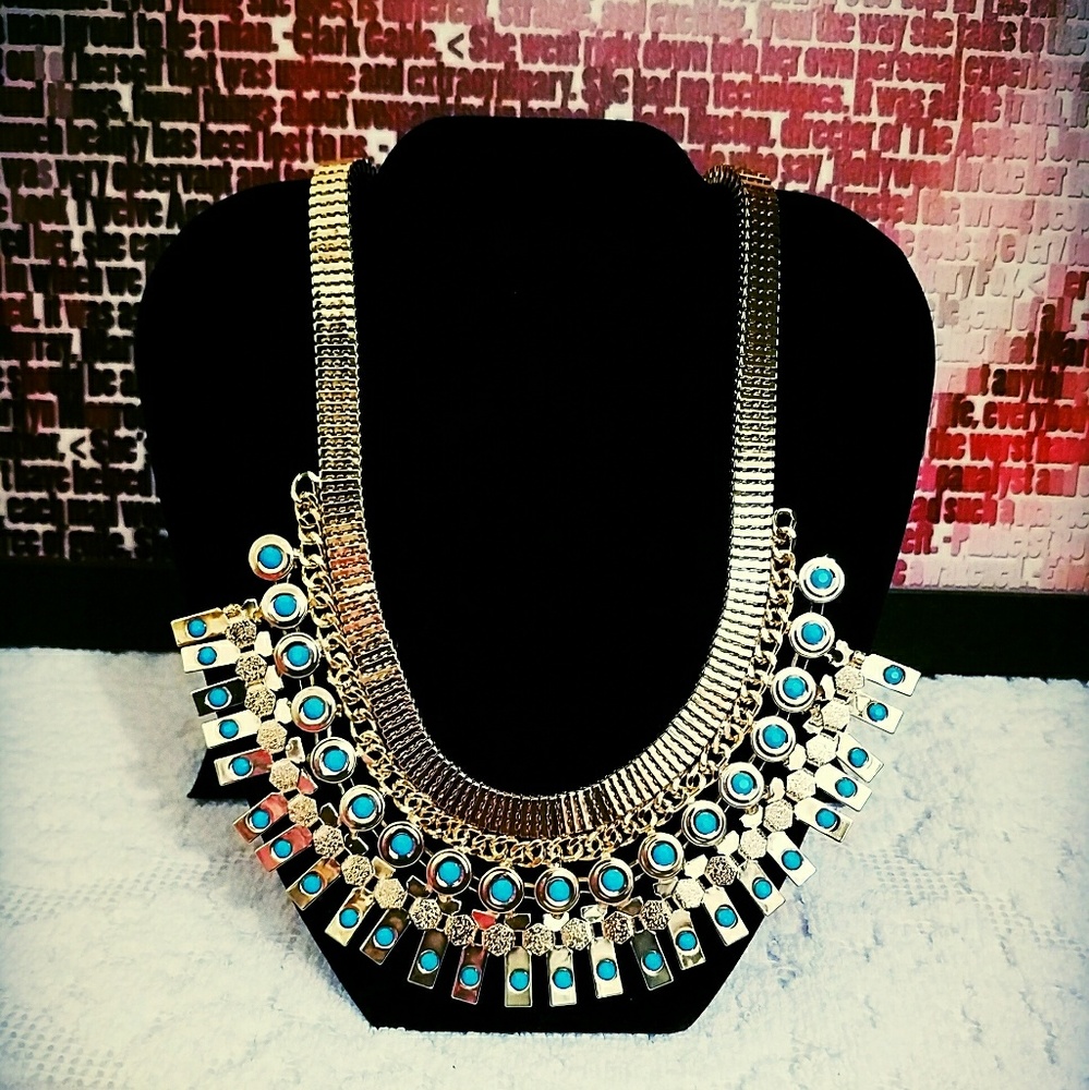 New Metal and turquoise bib necklace w/ earrings