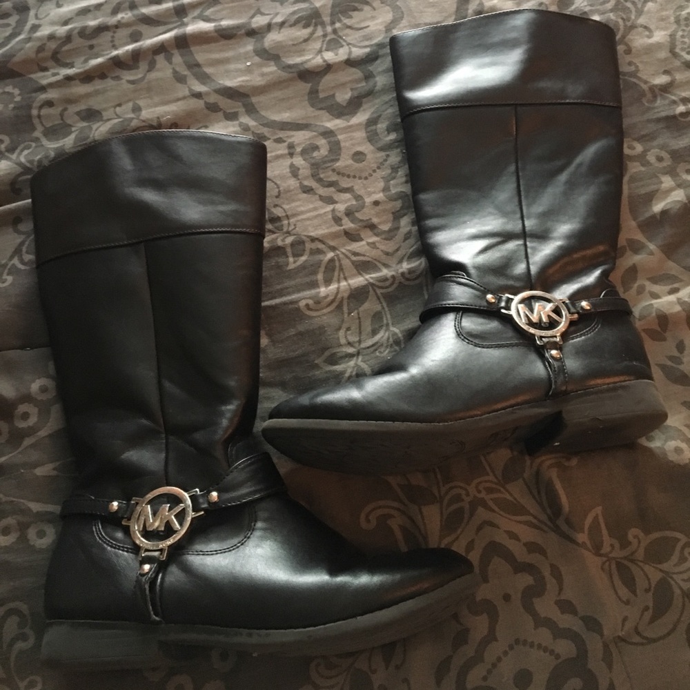 MK black with brown on top leather boots girls sz4