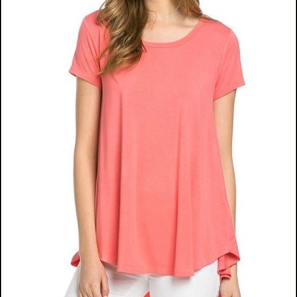 NWT Women's Coral Soft T-Shirt