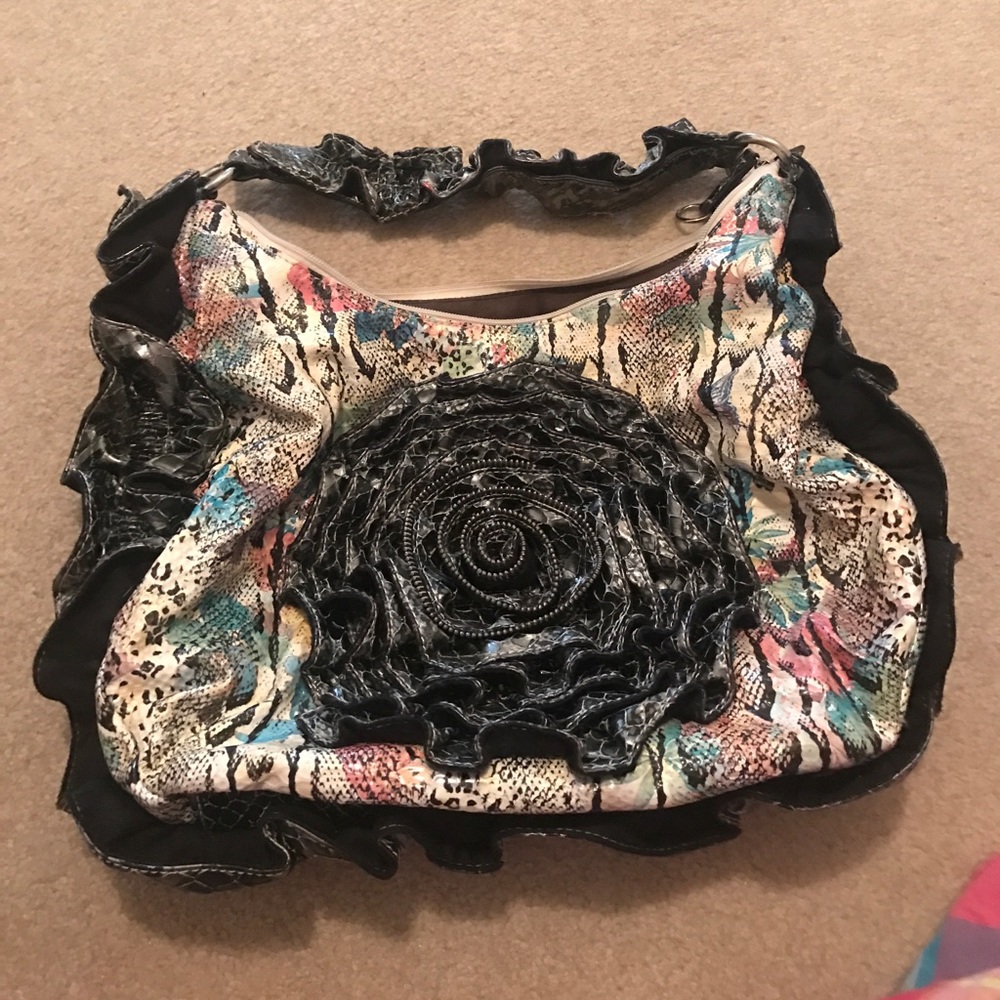 Cute paint drop/zebra print zippered rose purse