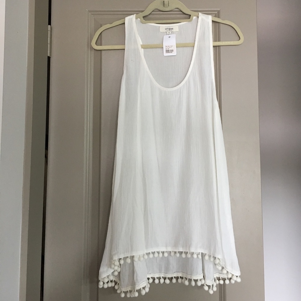 White Pom Pom tank