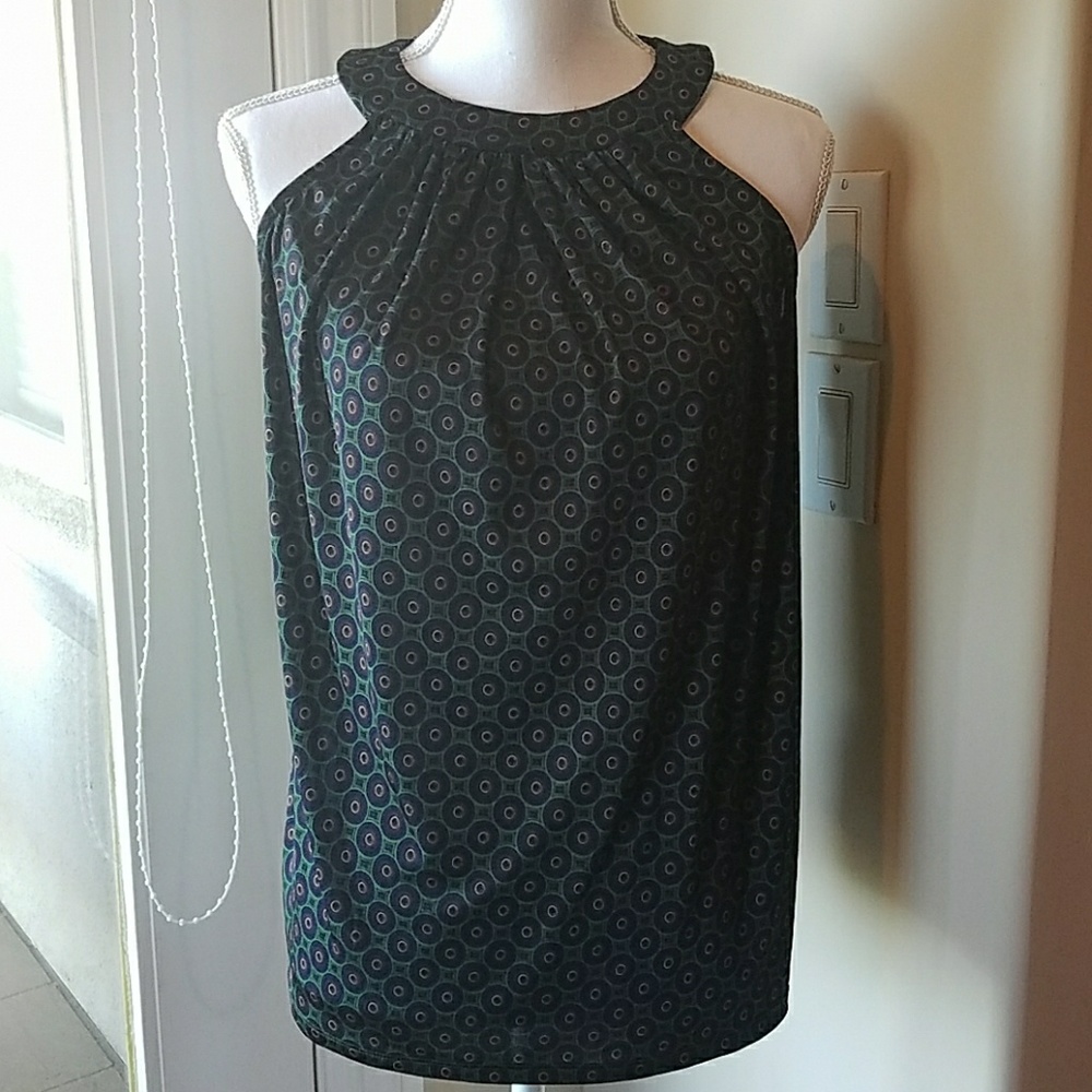 Sleeveless green/ blue/ red top