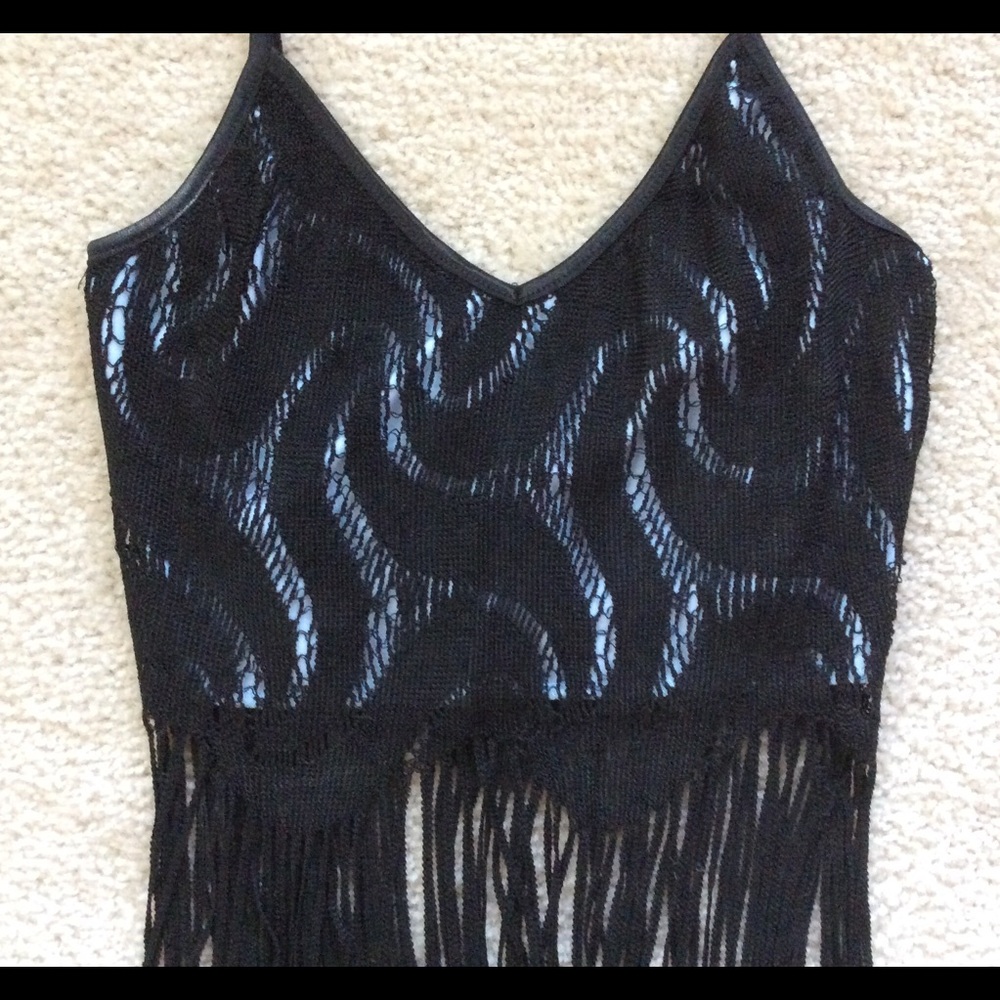 Woman's Formula X crop top. - Picture 2 of 4