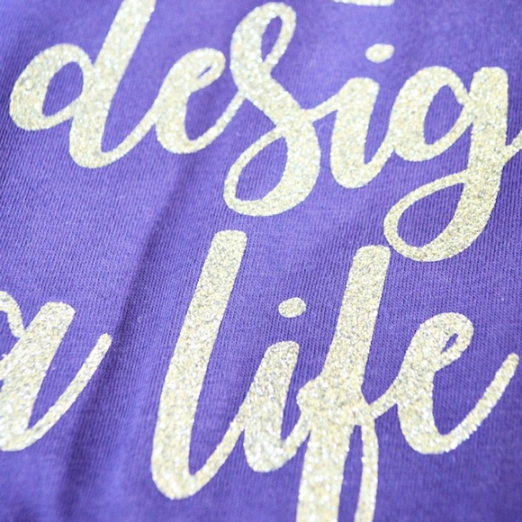 HP! ⭐ She Designed A Life She Loved Glitter V-Neck - Picture 4 of 5