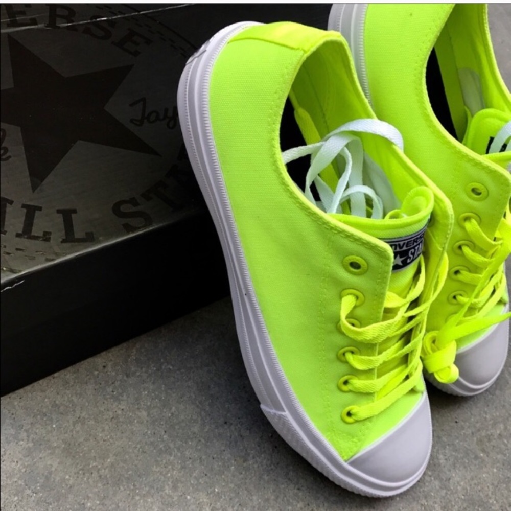 Converse Chuck Taylor II OX Volt shoes women's - Picture 3 of 7