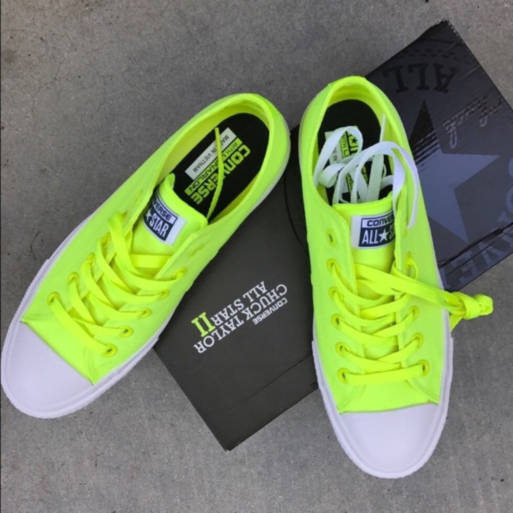 Converse Chuck Taylor II OX Volt shoes women's - Picture 2 of 7