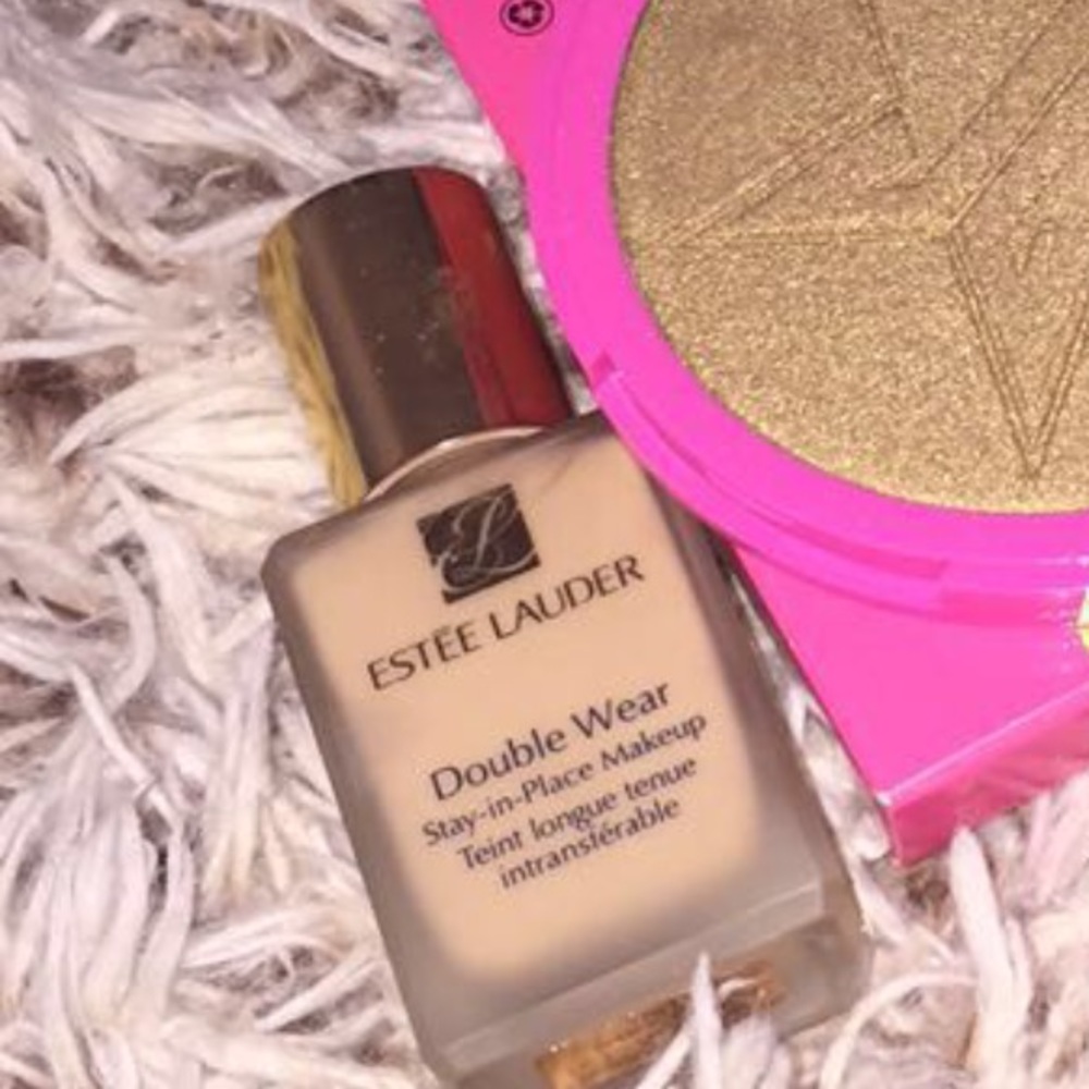 Estée Lauder double wear foundation