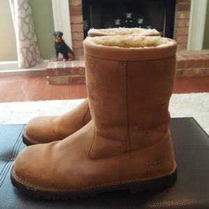 Men's UGG Leather and Sheepskin Boots Size 13