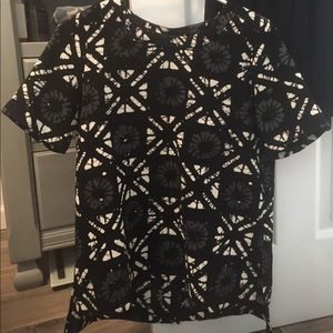 Madewell shortsleeve button back top size XS