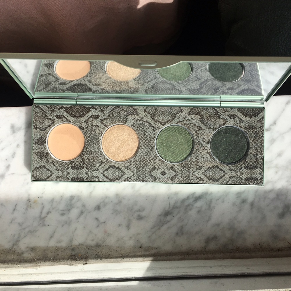 Mally cosmetics city chick palette