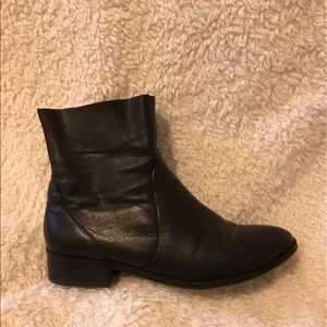 ALDO chelsea boots black size 6.5!