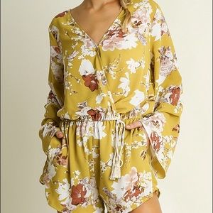 Floral bell sleeve Romper