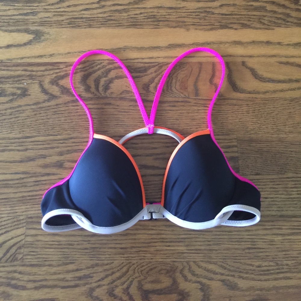 NEW Victoria's Secret swim top size 32 A