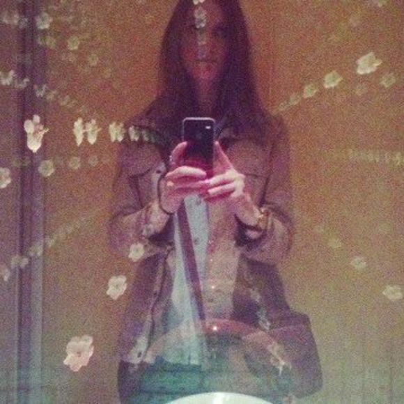 Meet your Posher, Rebecca - Picture 1 of 1