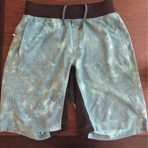 Lululemon The Short 9" H20