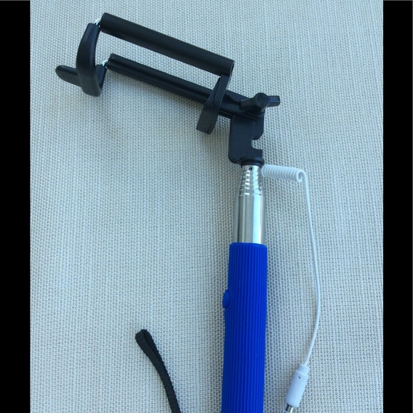 Gift with Purchase - Picture 3 of 4