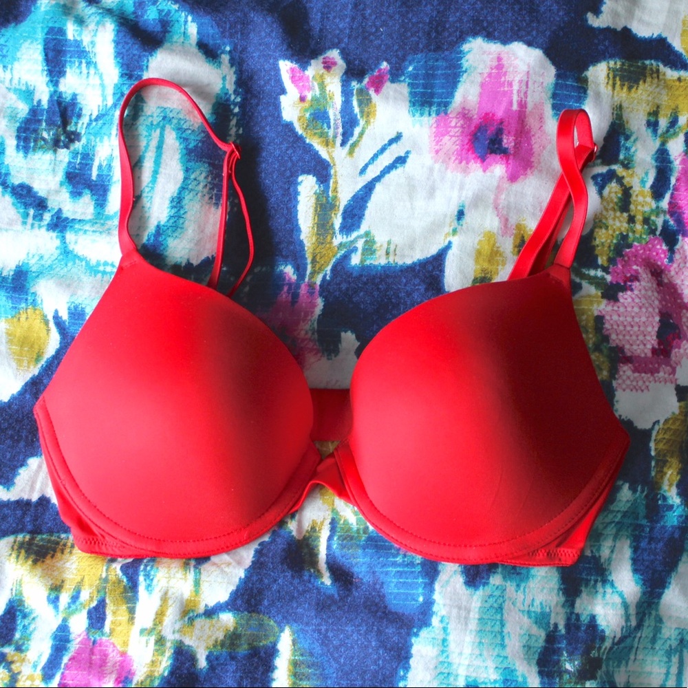 VS PINK Wear Everywhere Push Up Bra