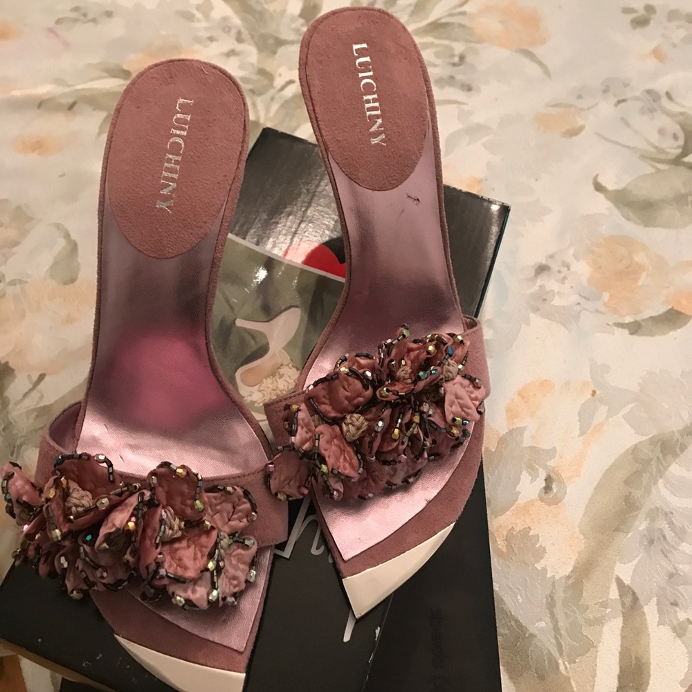 Pink suede gorgeous luichiny