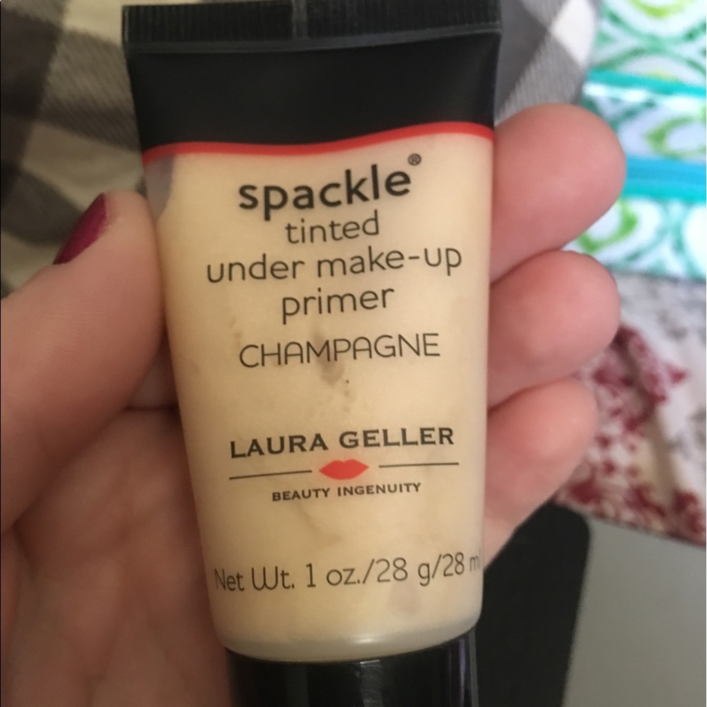 Laura Geller primer Champagne.