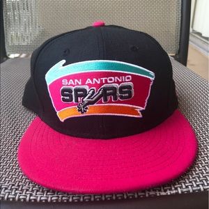 New Era Retro San Antonio Spurs SnapBack.