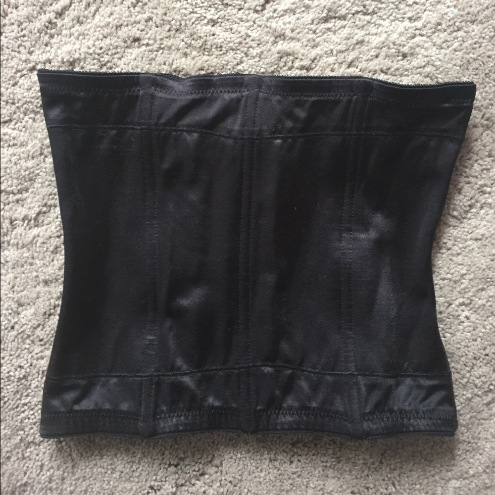 Black waist cincher with boning