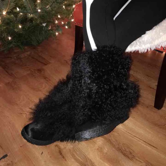 Bearpaw boot - Picture 1 of 3