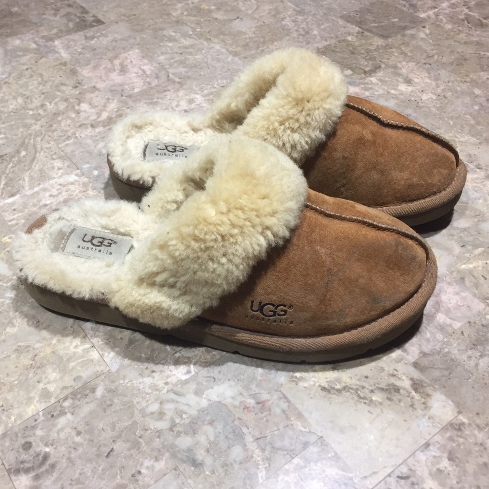UGG Australia- Fur slip ons