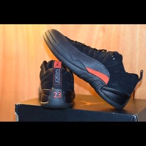Air Jordan 12 Retro low.