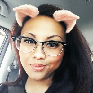 Meet your Posher, Anne