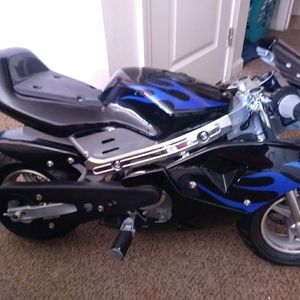 24 volt Electric pocket bike excellent condition.