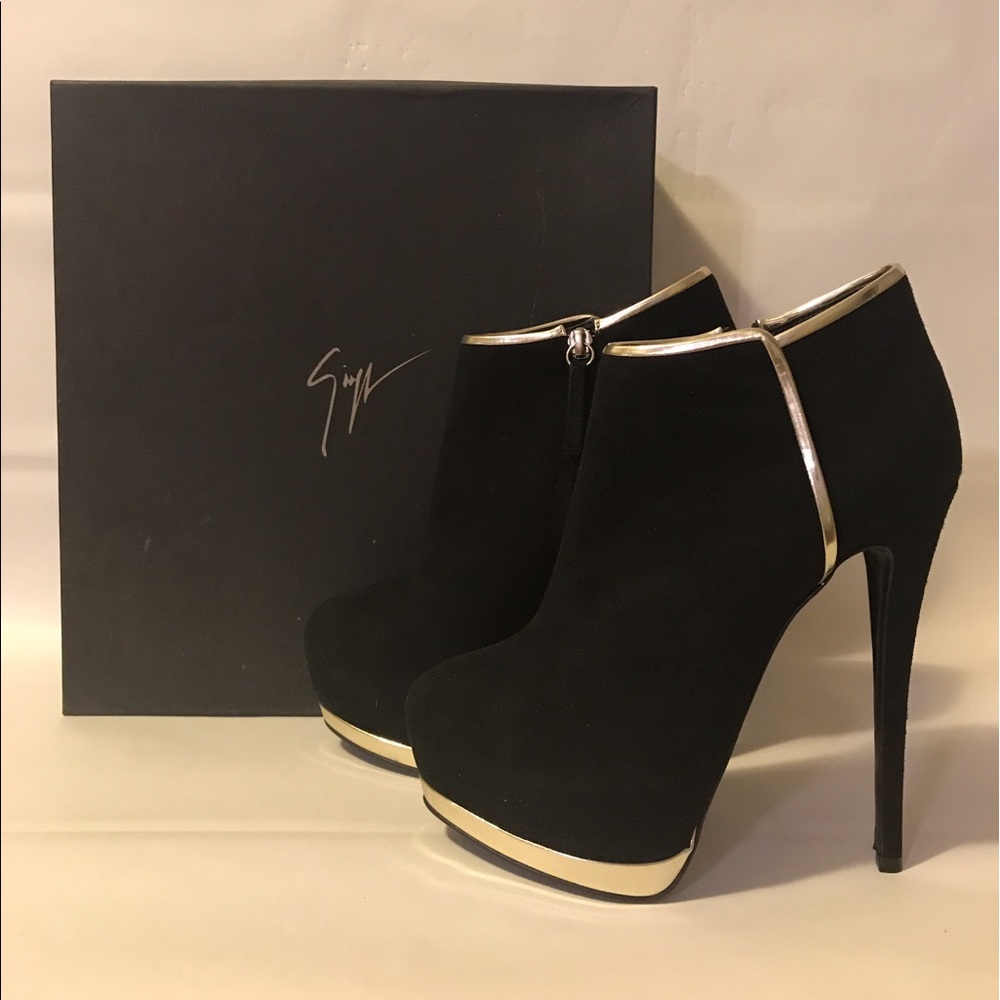 Giuseppe Zanotti  black suede platforms