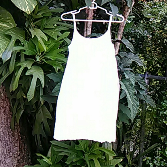 Tween-Age / Teenage Summer Party Dress - Picture 3 of 5