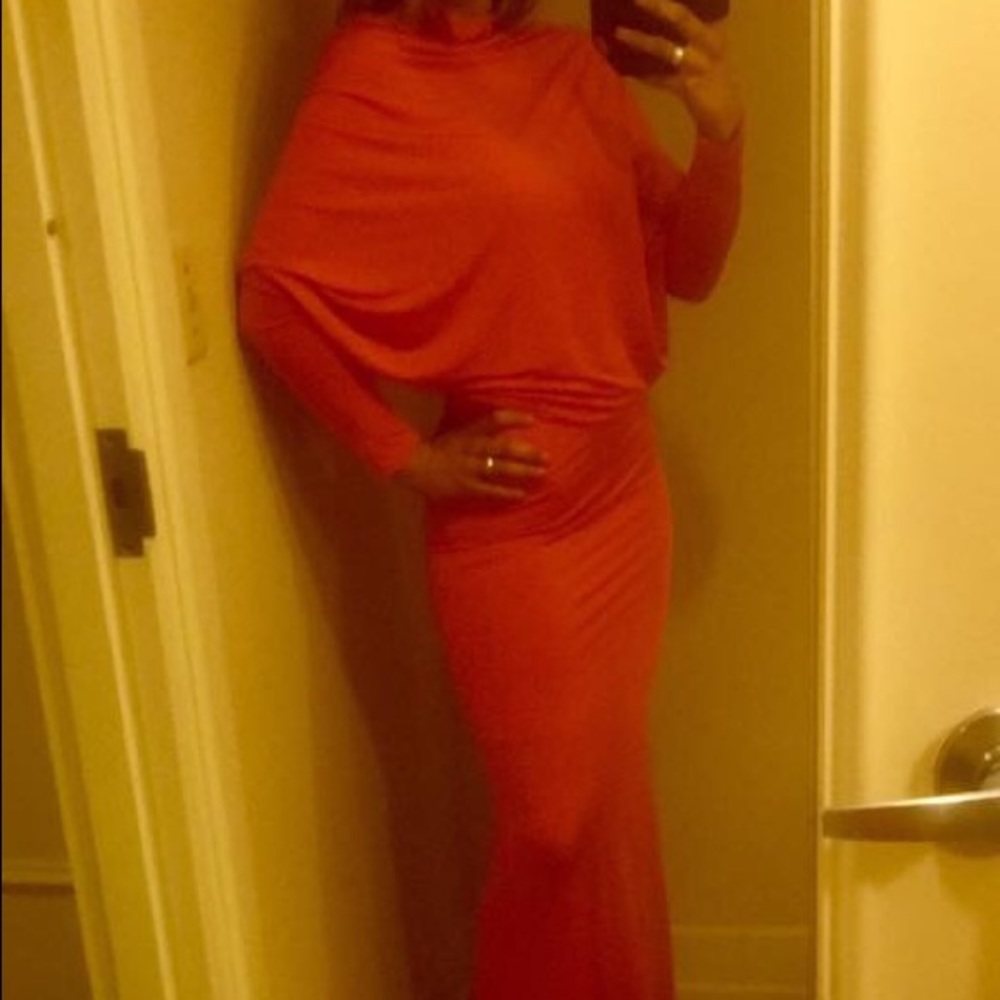 🛑sold🛑Orange body con gown perfect condition