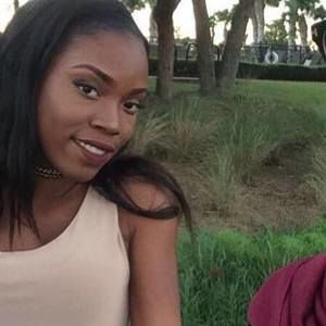 Meet your Posher, Chichi