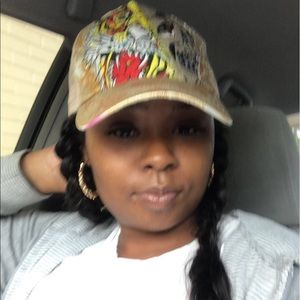 Meet your Posher, Ashley